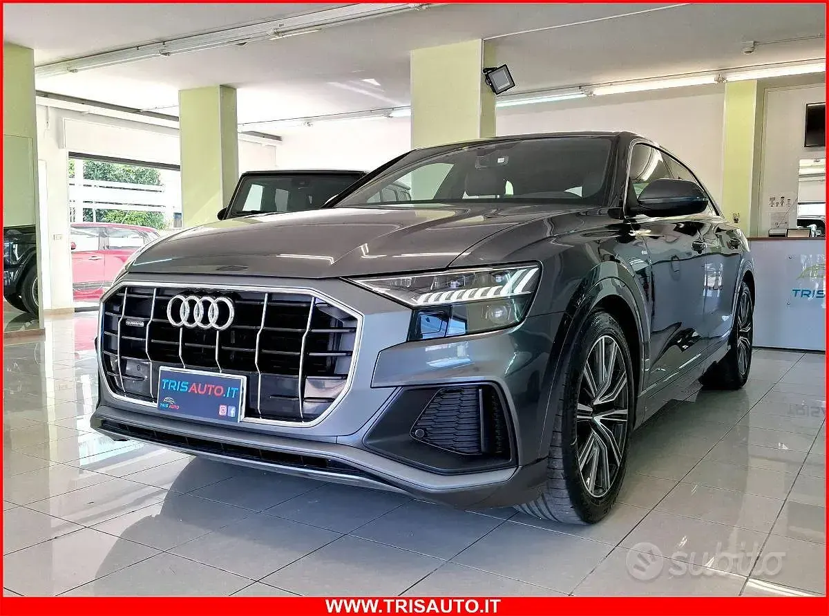 Usata Audi Q8 S-Line 290 CV (213 kW) 2021 Grigio SUV