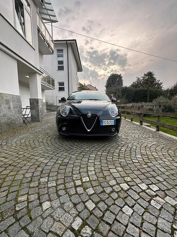 Usata Alfa Romeo MiTo 95 CV (69 kW) 2016 Nero Utilitaria