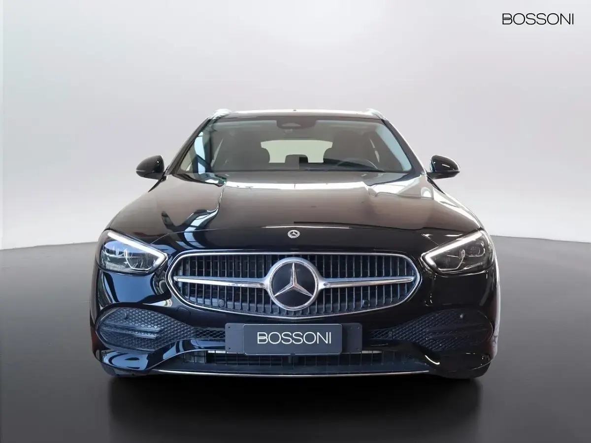 Usata Mercedes 200 Advanced 163 CV (119 kW) 2025 Nero Station wagon