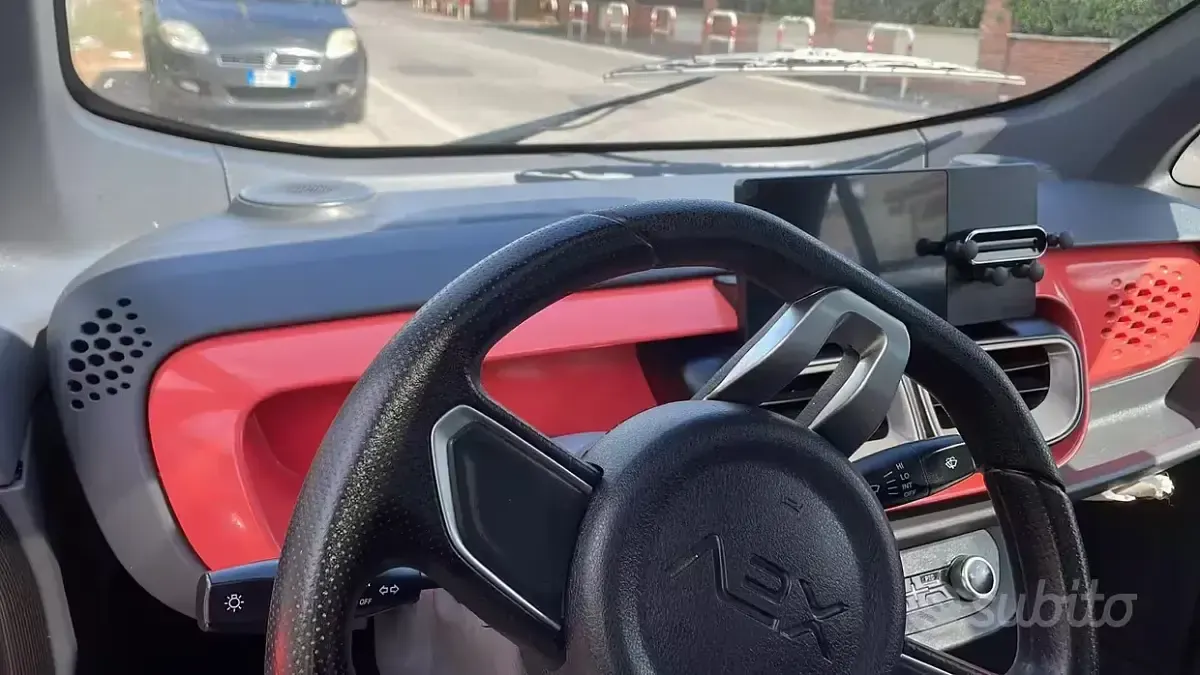 Usata XEV Yoyo 7 kW (10 CV) 2022 Rosso Utilitaria