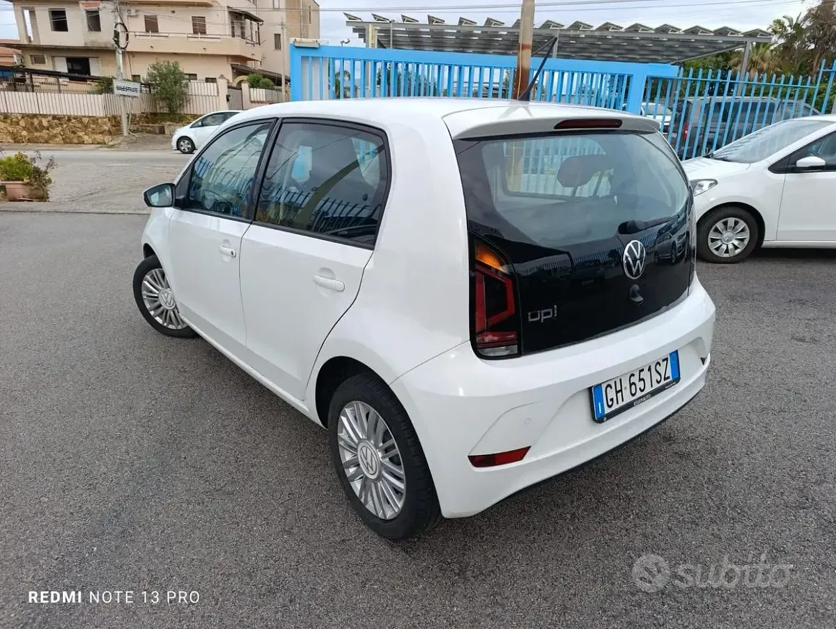 Usata VW up! Move 65 CV (47 kW) 2022 Bianco Utilitaria