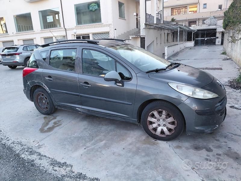 Usata Peugeot 207 90 CV (66 kW) 2009 Grigio Station wagon