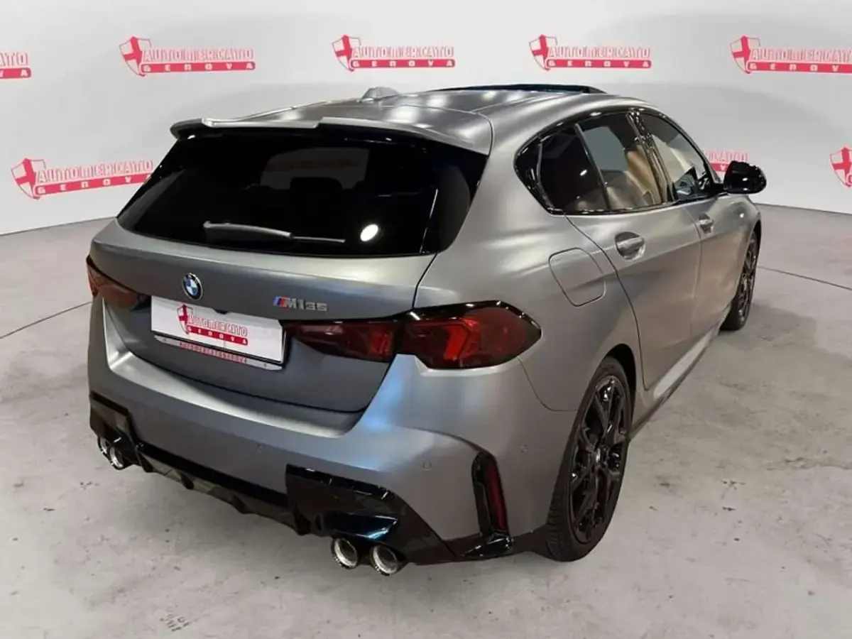 Nuova BMW 135 M Sport 300 CV (220 kW) 2025 Grigio Utilitaria