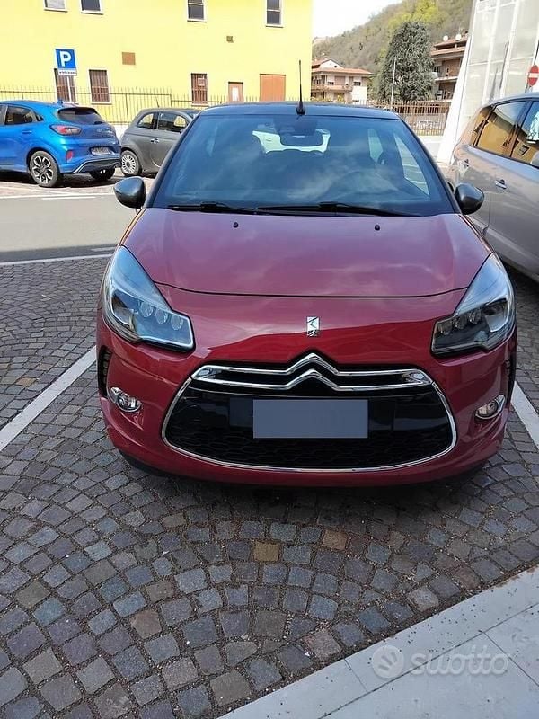 Usata Citroën DS3 Cabriolet 165 CV (121 kW) 2015 Rosso Cabrio