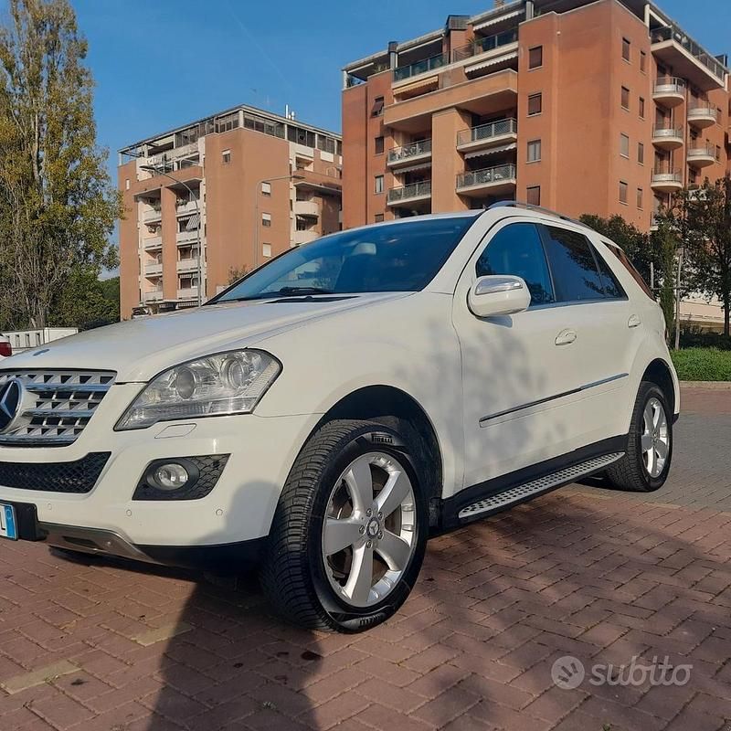 Usata Mercedes ML320 224 CV (164 kW) 2009 Bianco SUV