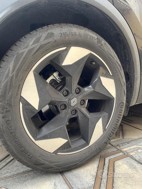 Usata Renault Captur 101 CV (74 kW) 2024 SUV