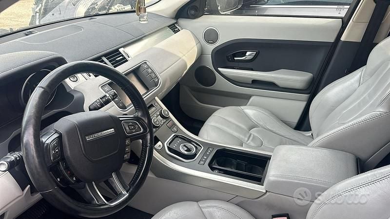 Usata Land Rover Range Rover evoque 240 CV (176 kW) 2015 Nero SUV