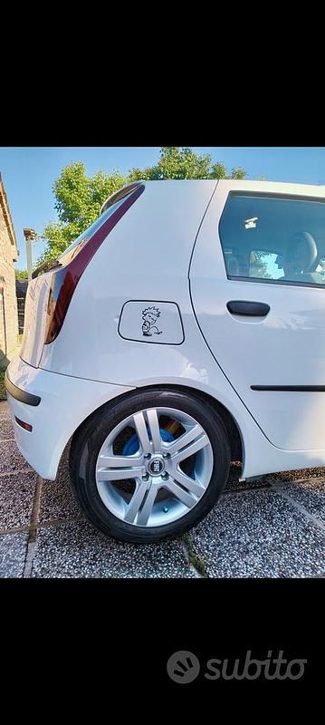 Usata Fiat Punto 2004 Bianco Berlina