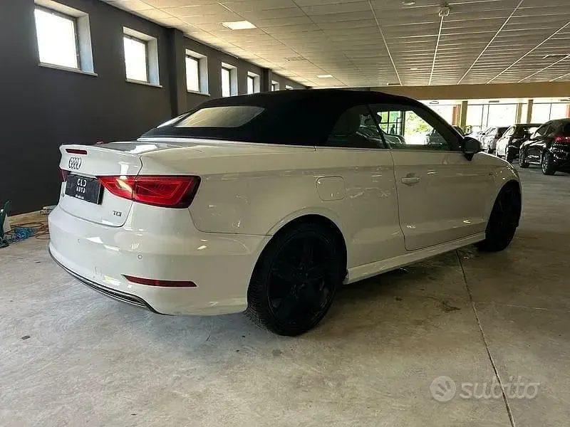Usata Audi A3 Cabriolet Ambition 150 CV (110 kW) 2014 Bianco Cabrio