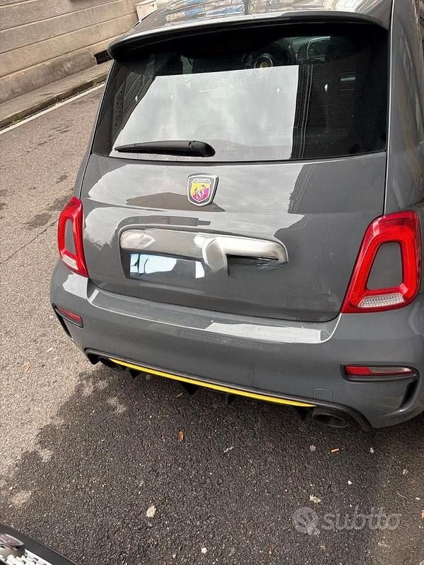 Usata Abarth 500 135 CV (99 kW) 2016 Grigio