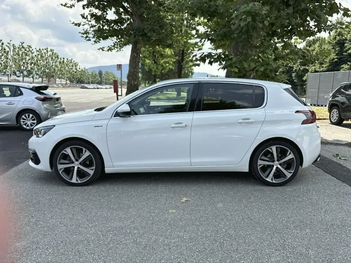 Usata Peugeot 308 Allure 131 CV (96 kW) 2018 Bianco Berlina