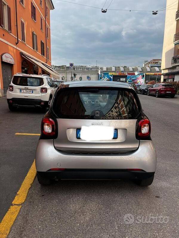 Usata Smart ForTwo Coupé Passion 61 CV (44 kW) 2015 Grigio Utilitaria