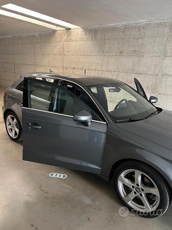 Usata Audi A3 Ambiente 110 CV (80 kW) 2017 Grigio Utilitaria