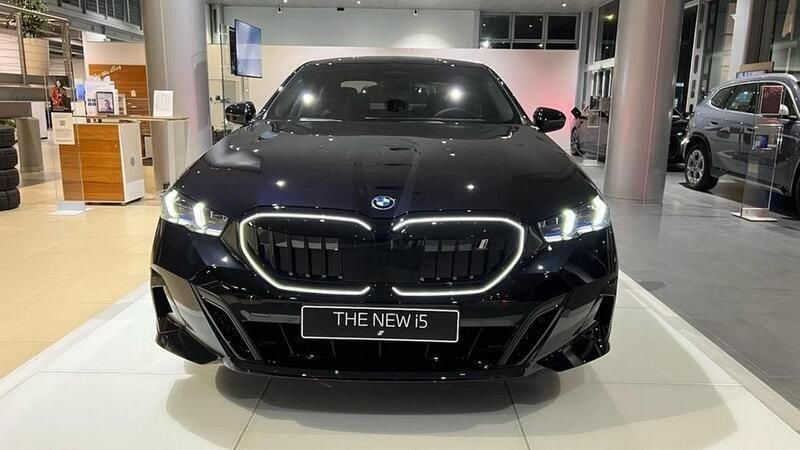 Usata BMW i5 Comfort Edition 250 kW (340 CV) 2024 Nero Berlina