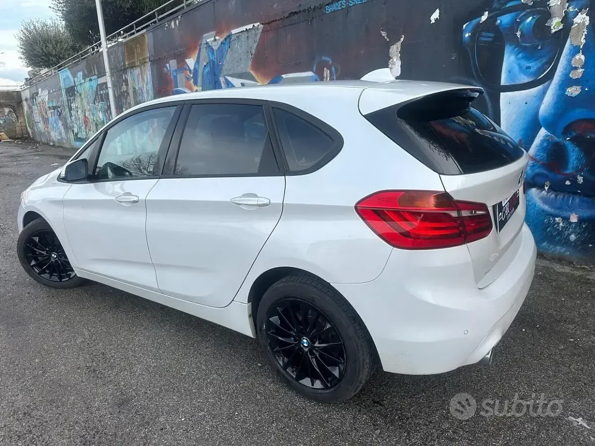 Usata BMW 216 116 CV (85 kW) 2021 Bianco Berlina