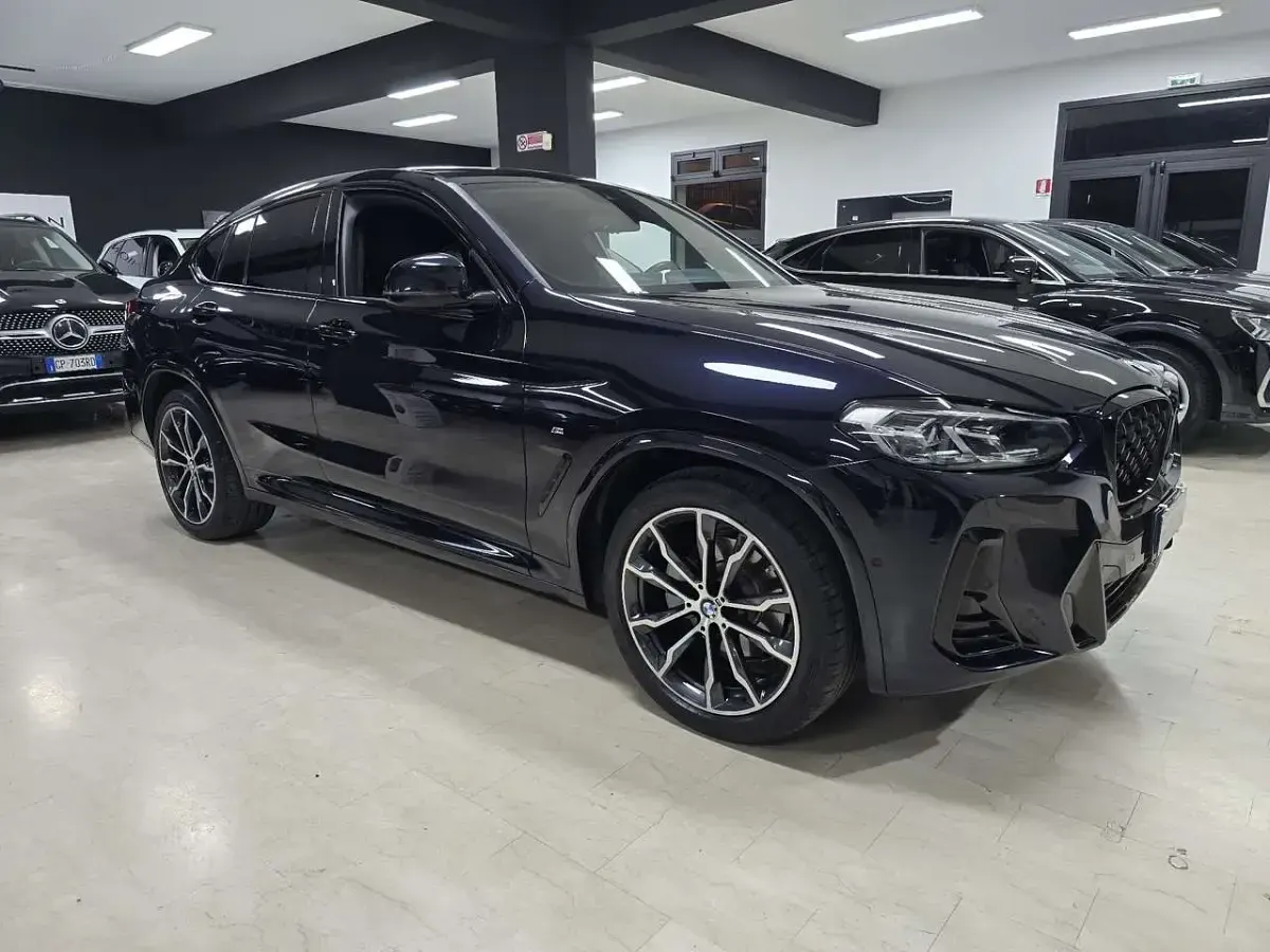 Usata BMW X4 M Sport 190 CV (139 kW) 2022 Blu/azzurro SUV