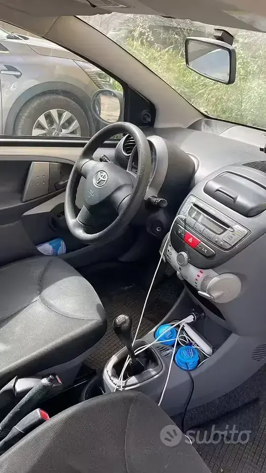 Usata Toyota Aygo 68 CV (50 kW) 2011 Bianco Utilitaria
