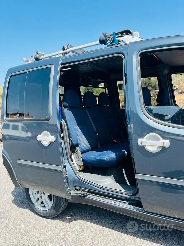 Usata Fiat Doblò Dynamic 105 CV (77 kW) 2005 Blu Monovolume