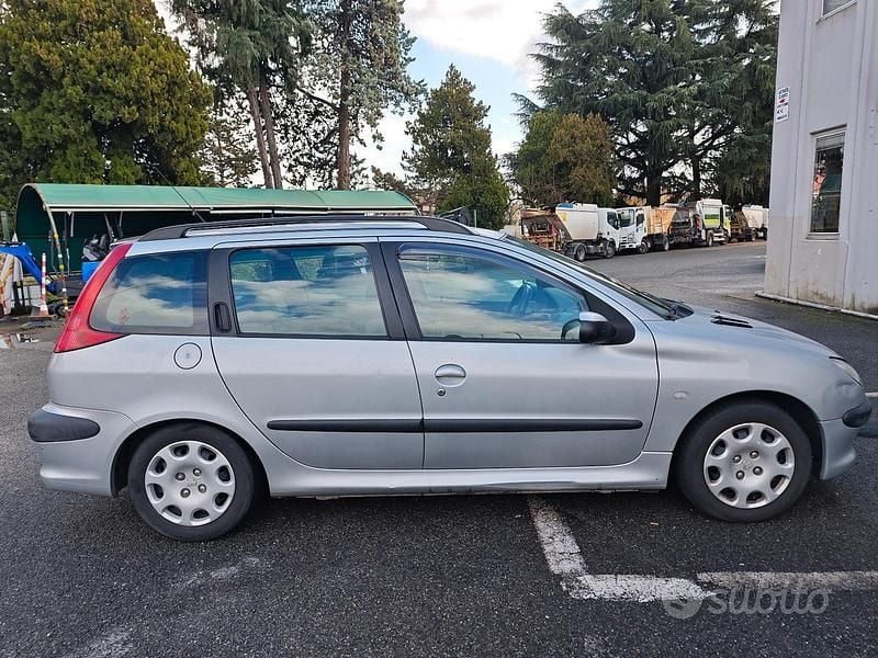 Usata Peugeot 206 2004 Grigio Station wagon
