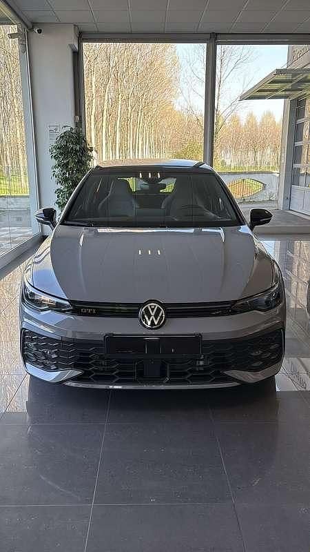 Usata VW Golf VIII GTI 265 CV (194 kW) 2024 Berlina