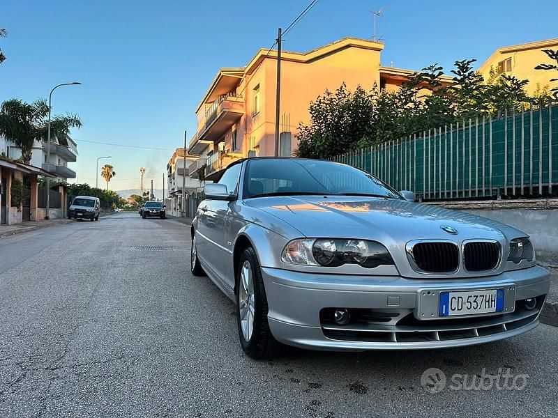 Usata BMW 318 Cabriolet 143 CV (105 kW) 2002 Grigio Cabrio