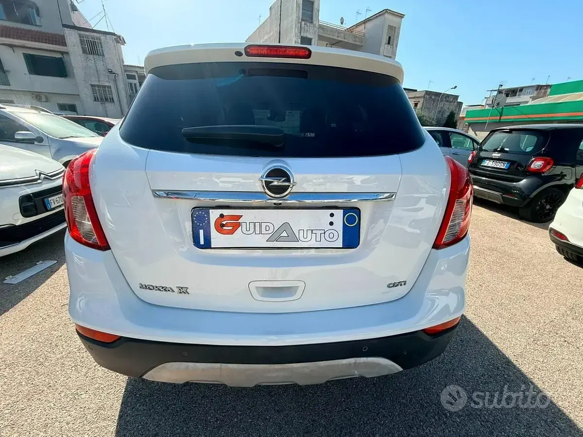 Usata Opel Mokka X Business 110 CV (80 kW) 2017 Bianco SUV