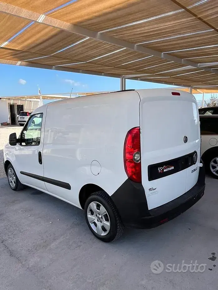 Usata Fiat Doblò 90 CV (66 kW) 2013 Monovolume