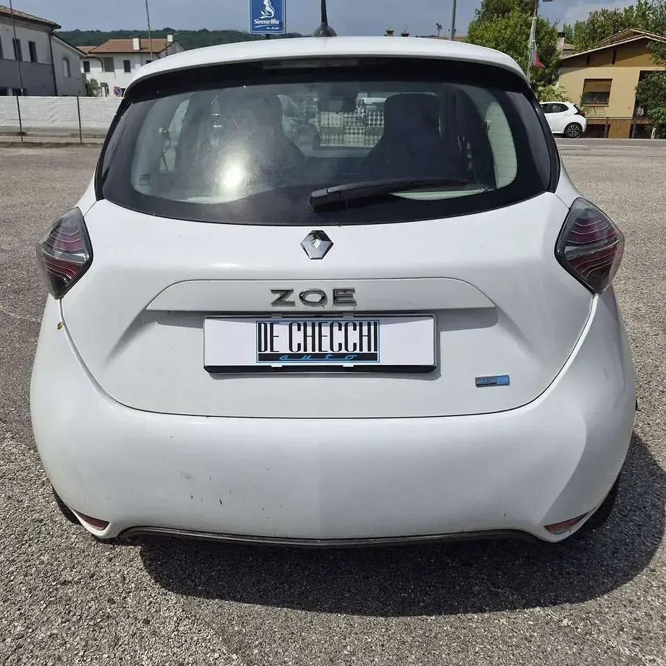 Usata Renault Zoe Life 50 kW (69 CV) 2021 Bianco Utilitaria