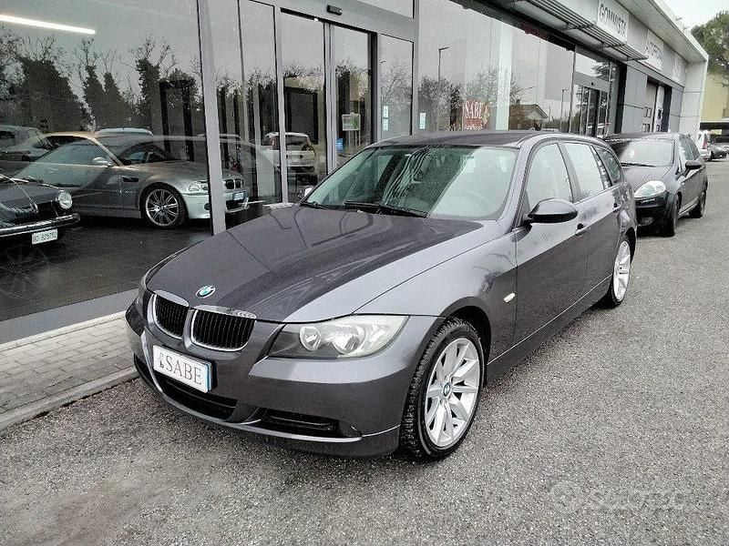 Usata BMW 320 Efficient Dynamics 163 CV (119 kW) 2006 Grigio Station wagon