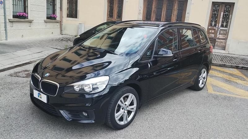 Nero Usata 2016 BMW 218 Gran Tourer Advantage Monovolume | 10.900 € (Buon prezzo) - Immagine 1/4