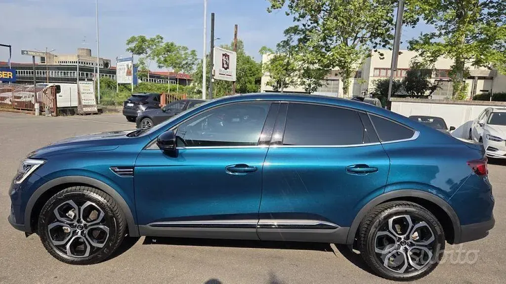 Usata Renault Arkana Techno 94 CV (69 kW) 2023 Blu SUV