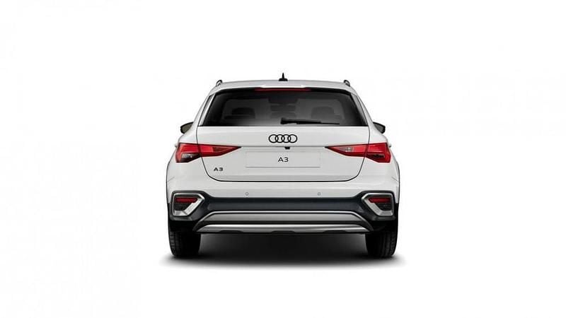 Nuova Audi A3 Business 2026 Bianco arkona Berlina