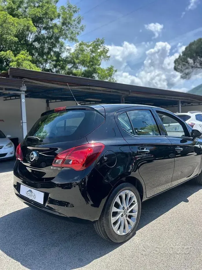 Usata Opel Corsa Edition 90 CV (66 kW) 2018 Nero Utilitaria