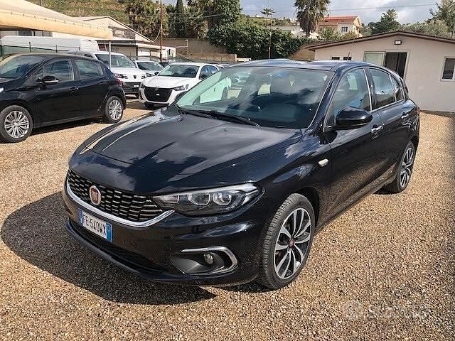 Nero Usata 2016 Fiat Tipo Opening Edition Station wagon | 10.500 € (Buon prezzo) - Immagine 1/4