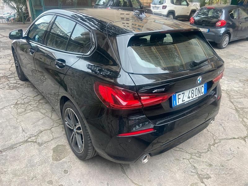 Usata BMW 120 Sport Line 190 CV (139 kW) 2020 Nero Utilitaria