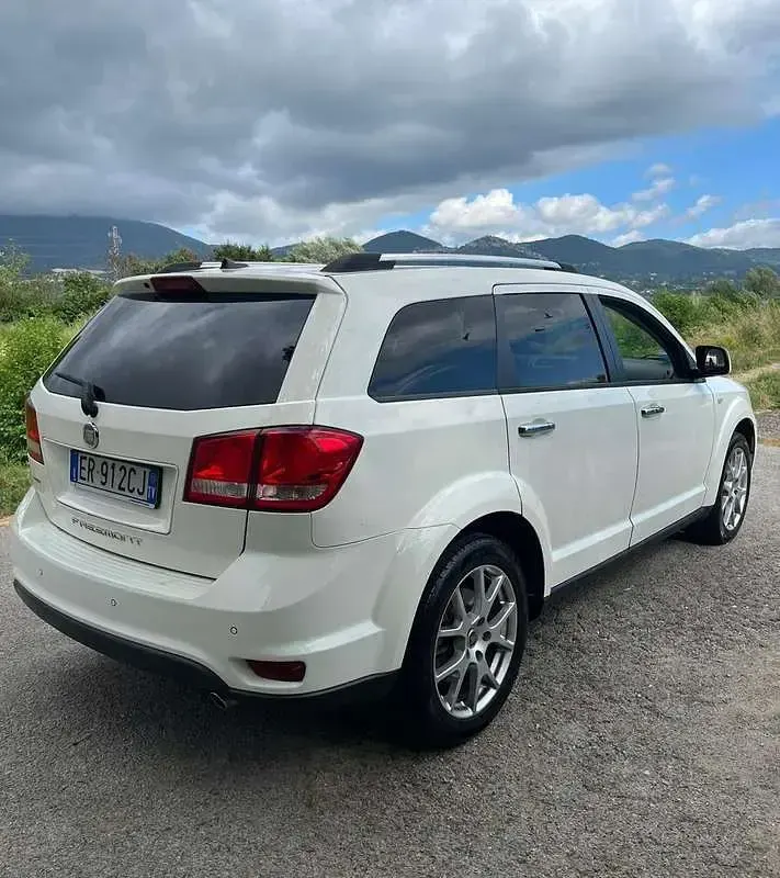 Usata Fiat Freemont 170 CV (125 kW) 2013 Bianco SUV