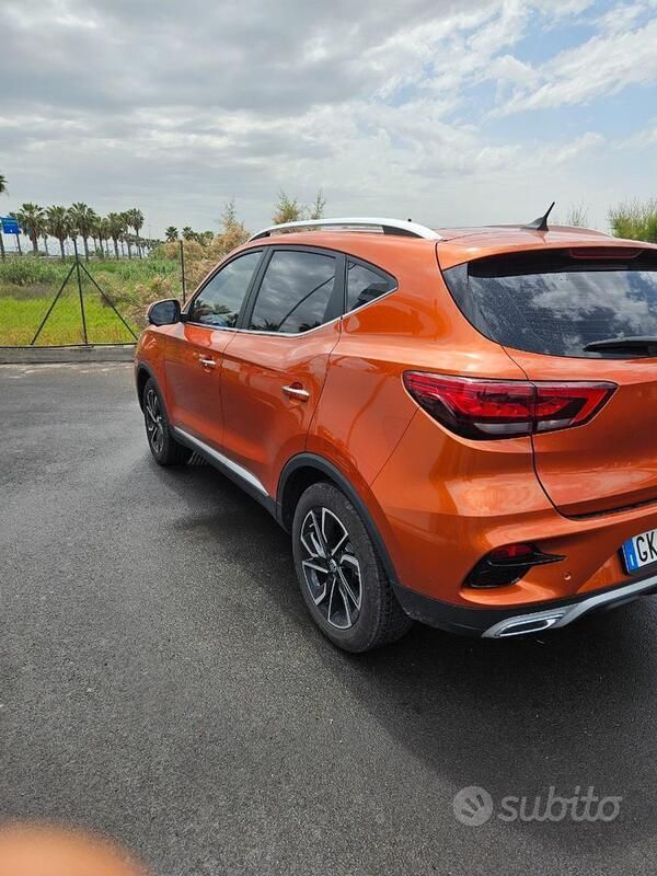 Usata MG ZS 111 CV (81 kW) 2022 Berlina