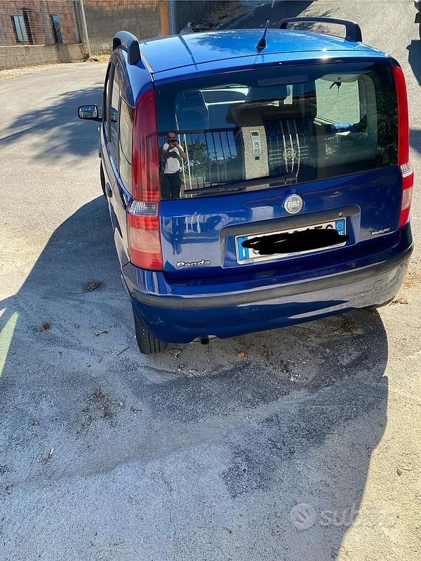Usata Fiat Panda 69 CV (50 kW) 2004 Blu Utilitaria