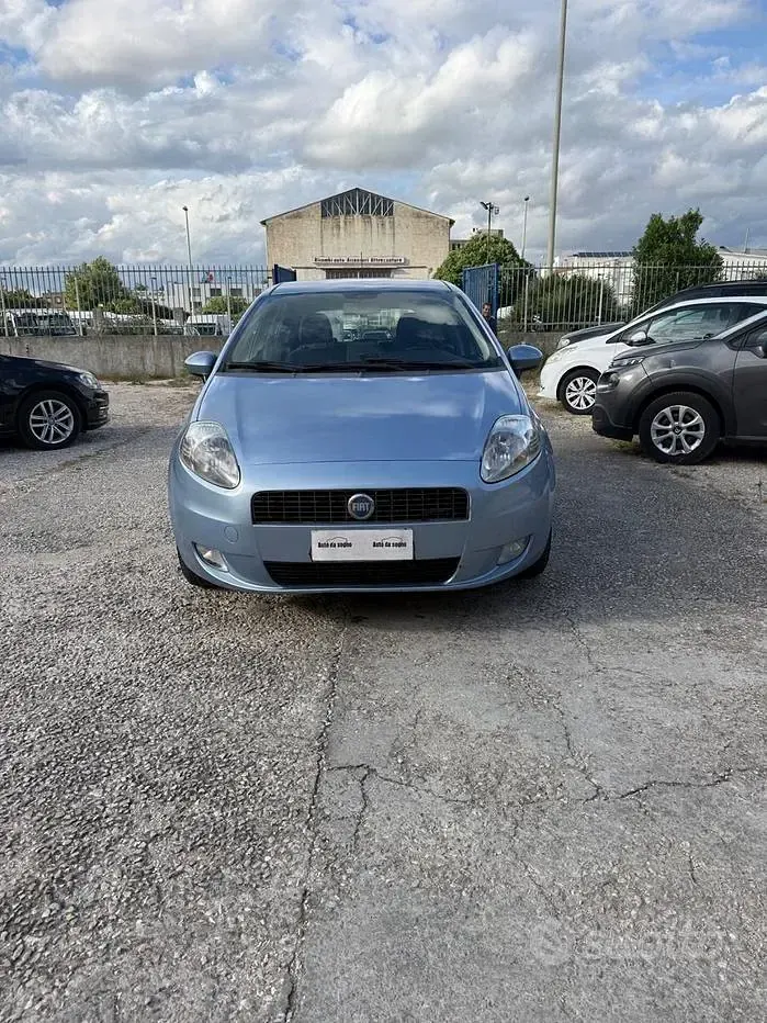 Usata Fiat Punto 69 CV (50 kW) 2006 Utilitaria