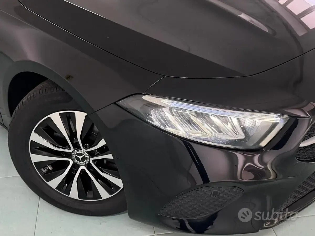 Usata Mercedes A180 Progressive 116 CV (85 kW) 2023 Nero Berlina