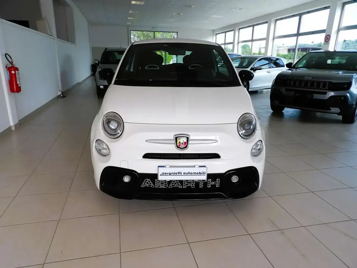 Usata Abarth 595 144 CV (105 kW) 2018 Bianco SUV