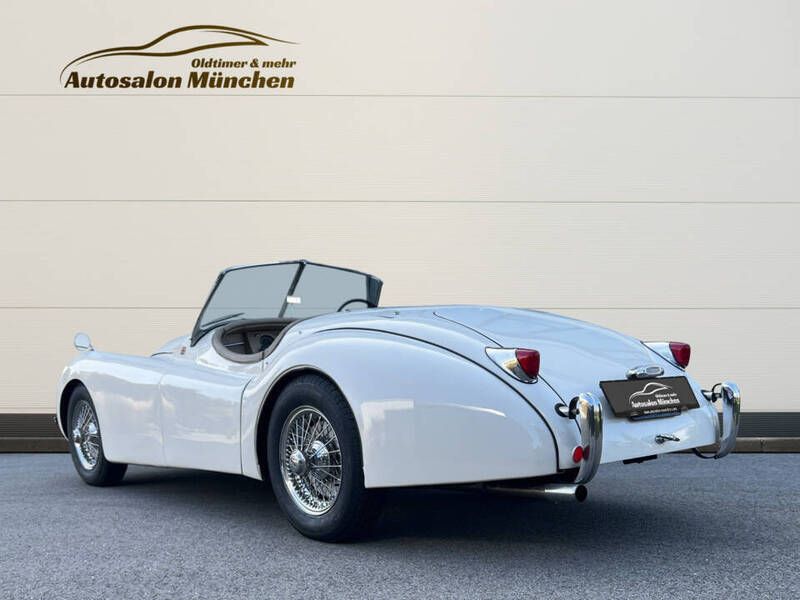 Usata Jaguar XK 162 CV (119 kW) 1951 Bianco Cabrio