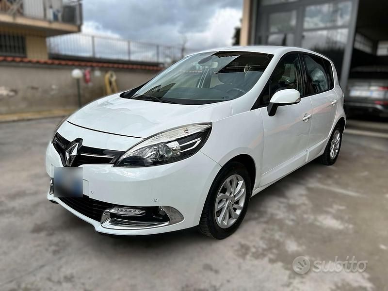 Usata Renault Scénic III XMOD 110 CV (80 kW) 2013 Bianco Monovolume