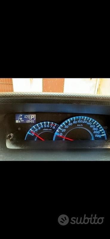 Usata Daihatsu Materia HIRO 103 CV (75 kW) 2009 Bianco Monovolume