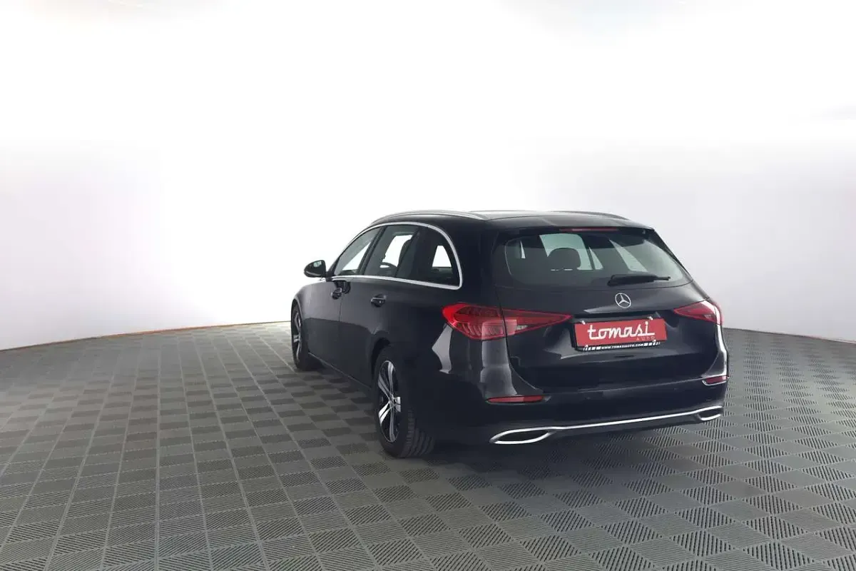 Usata Mercedes C200 Advanced 163 CV (119 kW) 2025 Nero Station wagon