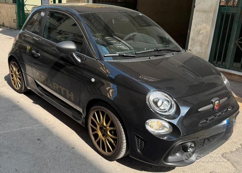 Usata Abarth 695 180 CV (132 kW) 2024 Nero Utilitaria