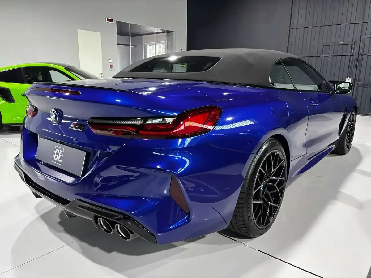 Nuova BMW M8 Cabriolet Competition Edition 625 CV (459 kW) 2025 Marina bay blue Cabrio