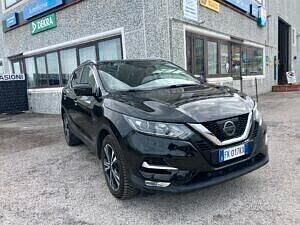 Usata Nissan Qashqai Acenta 110 CV (80 kW) 2017 Nero SUV