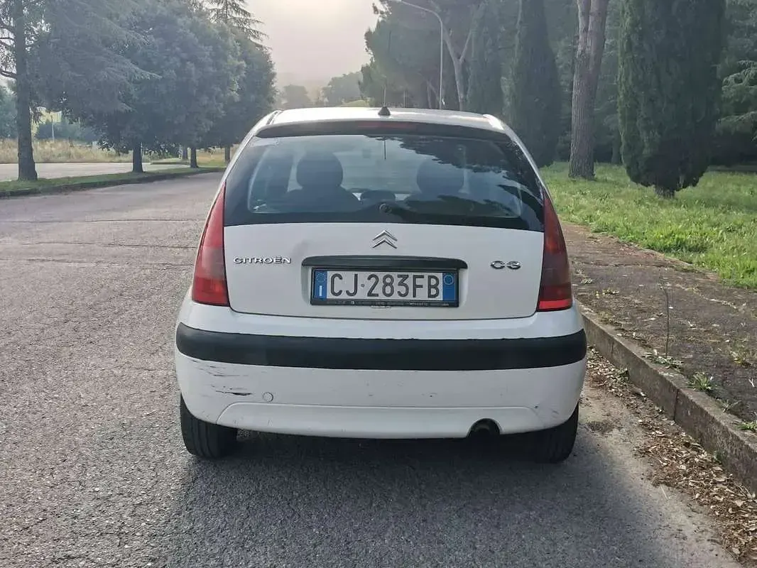 Usata Citroën C3 68 CV (50 kW) 2003 Bianco Berlina