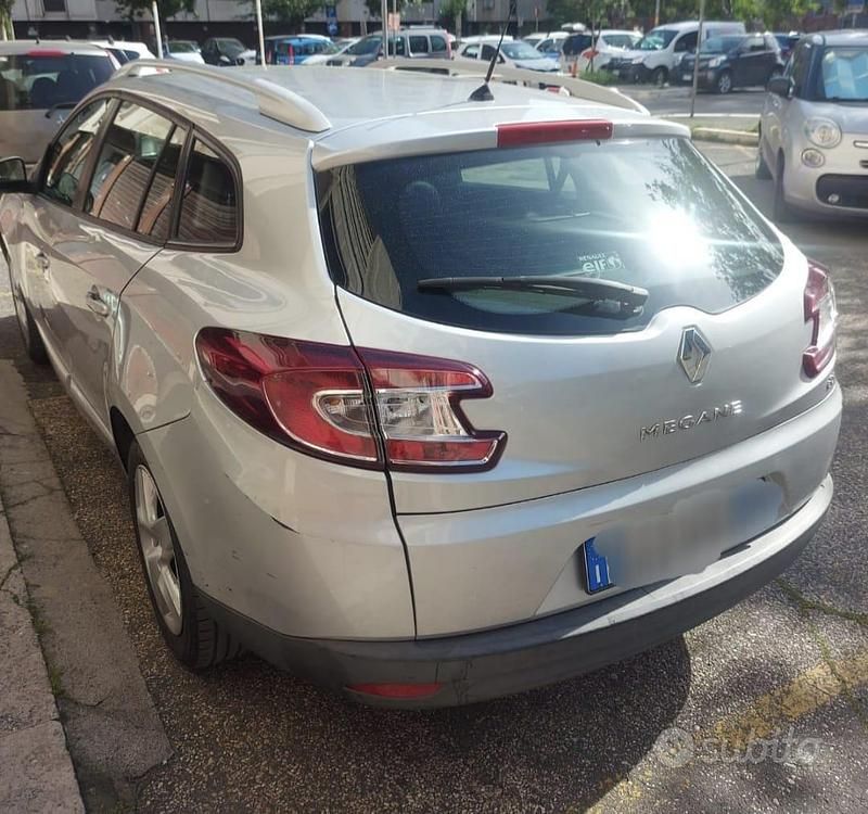 Usata Renault Mégane GrandTour 95 CV (69 kW) 2014 Grigio Station wagon